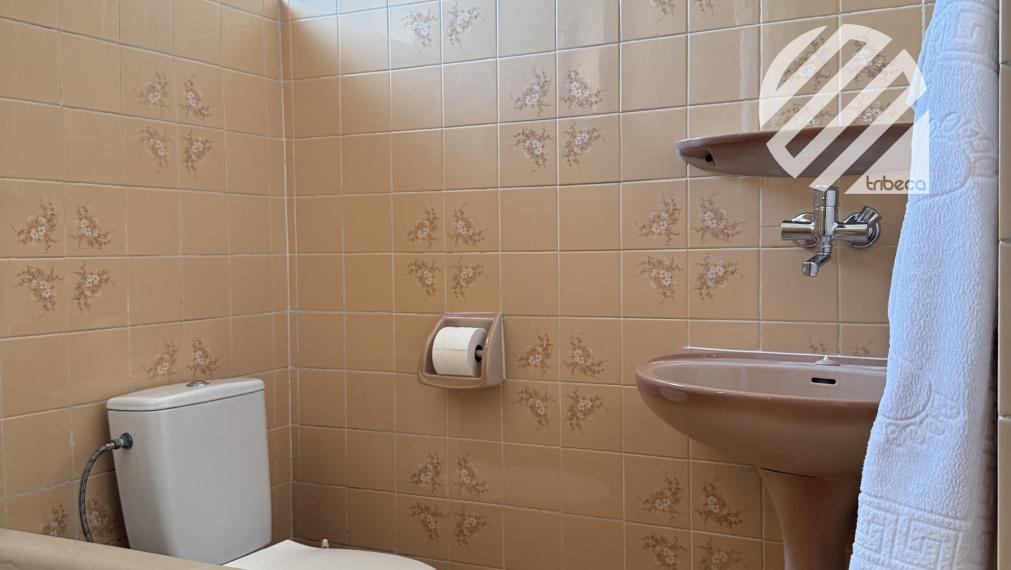 Na predaj RODINNÝ DOM v centre obce Konská