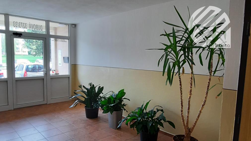 Predaj 3- izbový byt Žilina Solinky, 69 m2 + loggia, čiastočná rekonštrukcia