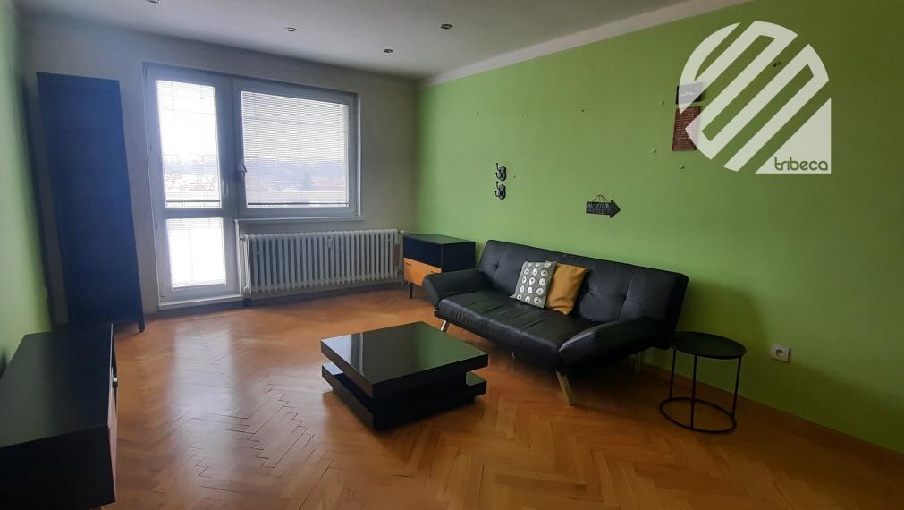 Predané. Zariadený 2-izbový byt s balkónom, Hliny 7