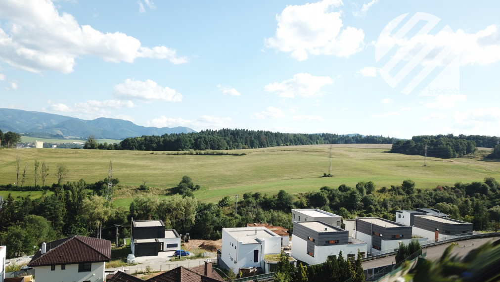 Lukratívny 5 -izbový RD na Hájiku, vhodný aj na p