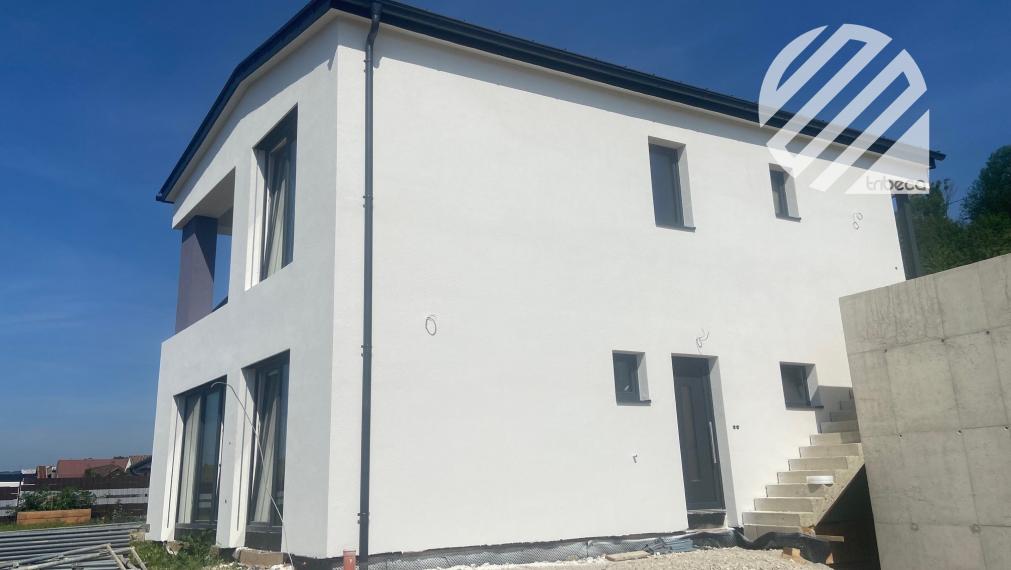 Dvojgeneračný RD v Kotešovej-dve samostatné bytové jednotky