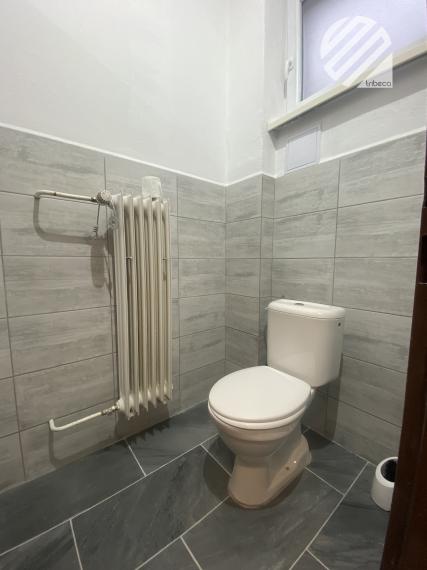 Prenajaté : Svetlý nebytový priestor na prenájom 34 m2 – Žilina, zdravotné stredisko