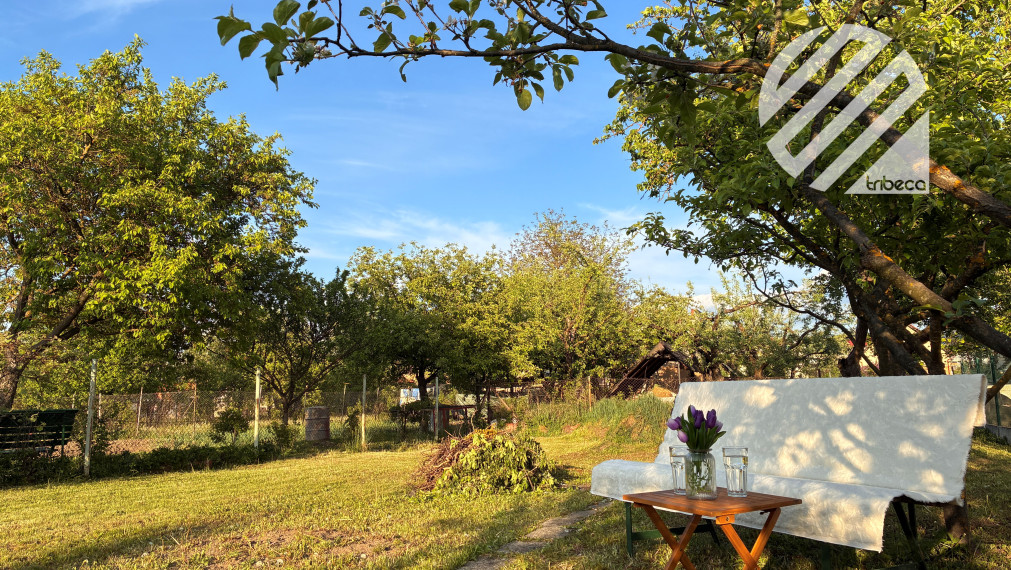 PREDANÉ: Záhrada, súkromie, dostupnosť: ideálny dom v Lietavskej Lúčke na predaj