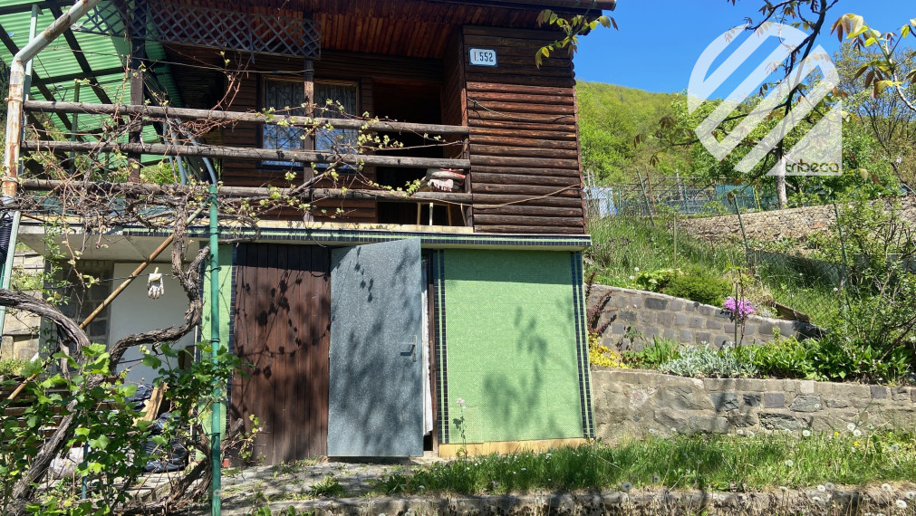 Predané- Chatka v záhradkárskej oblasti na Dubni v Žiline- Budatín