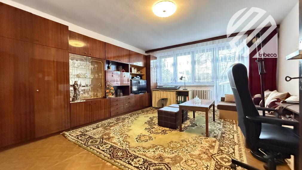 Na predaj RODINNÝ DOM v centre obce Konská