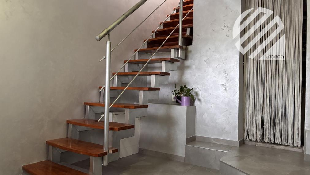 Rodinné bývanie v Tepličke nad Váhom s funkčným prenájmom