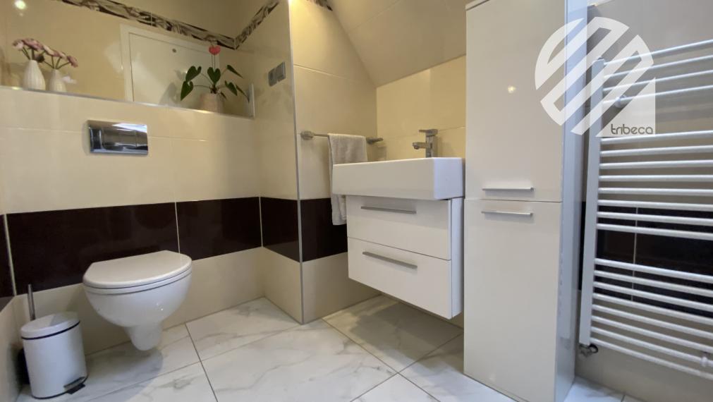 Rodinné bývanie v Tepličke nad Váhom s funkčným prenájmom