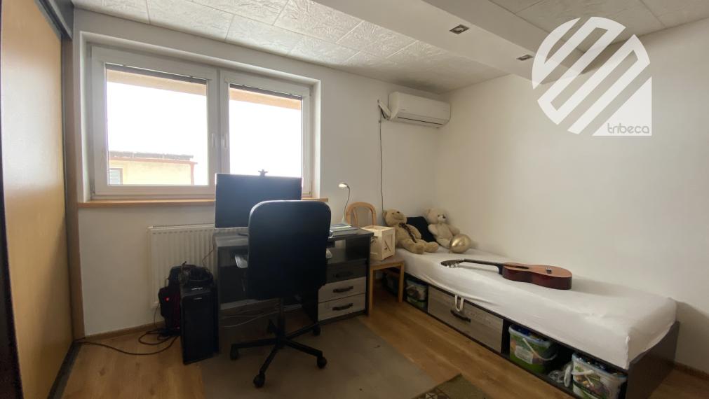 Rodinné bývanie v Tepličke nad Váhom s funkčným prenájmom