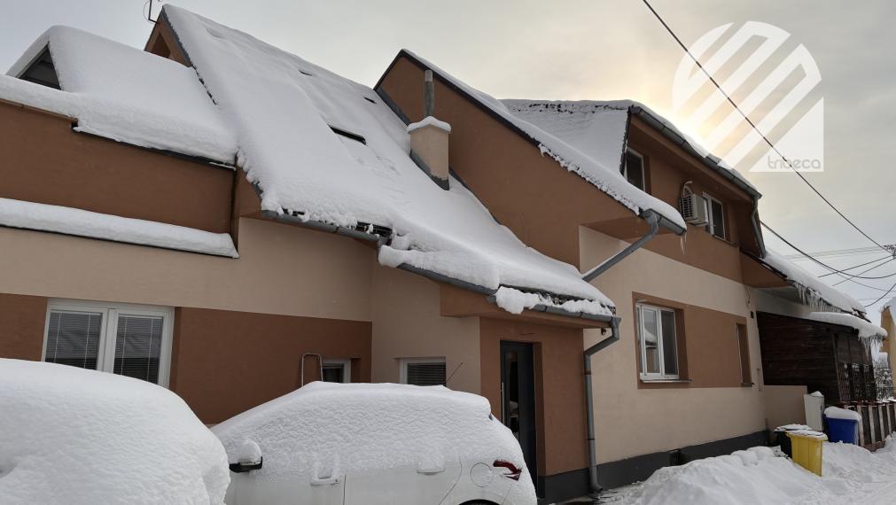 Rodinné bývanie v Tepličke nad Váhom s funkčným prenájmom