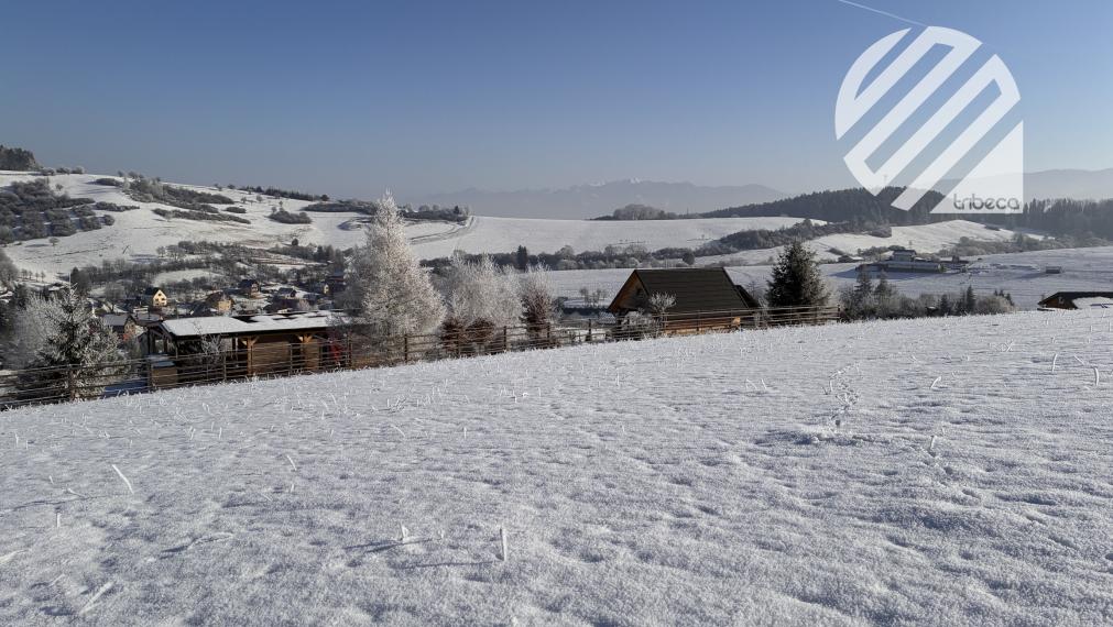 Na predaj čarovný rekreačný pozemok pri lese, 892 m²