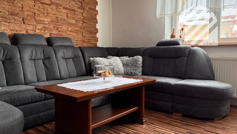 Rodinný dom s apartmánom v centre Tepličky nad Váhom – bývanie, podnikanie aj príjem v jednom