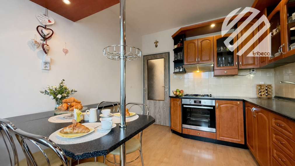 Žilina - Hájik: Priestranný 3-izbový byt s lodžiou na predaj