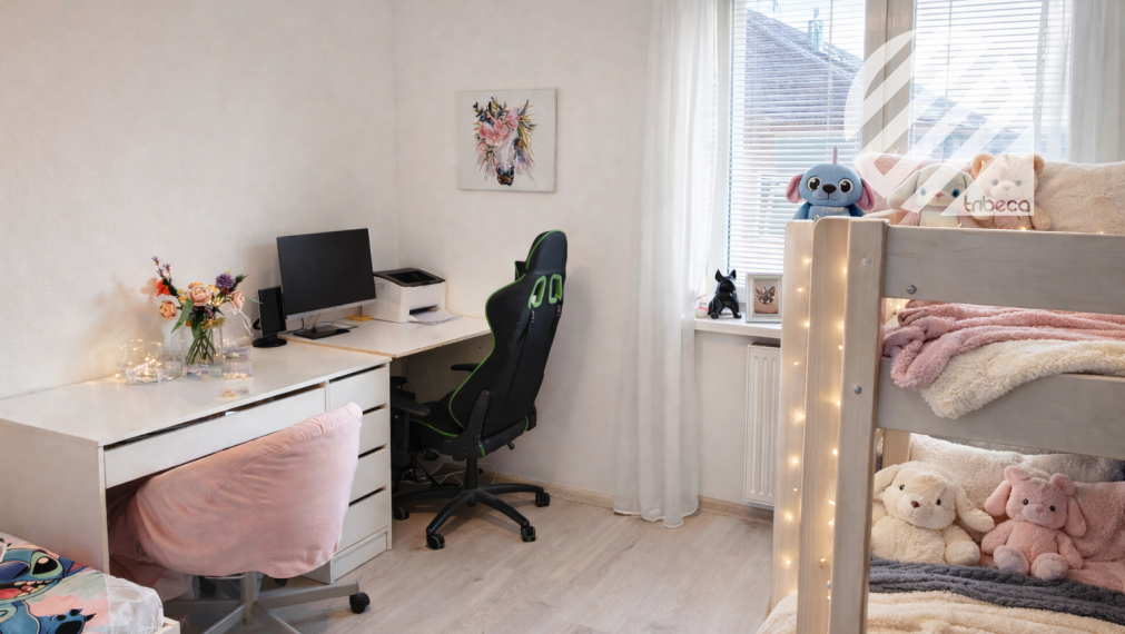 Priestranný 3-izbový 83m2 byt v tehlovom dome / KNM, Litovelská