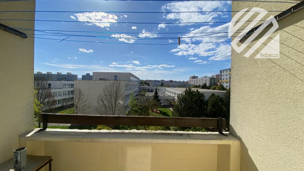 Predaj 3- izbový byt Žilina Solinky, 69 m2 + loggia, čiastočná rekonštrukcia