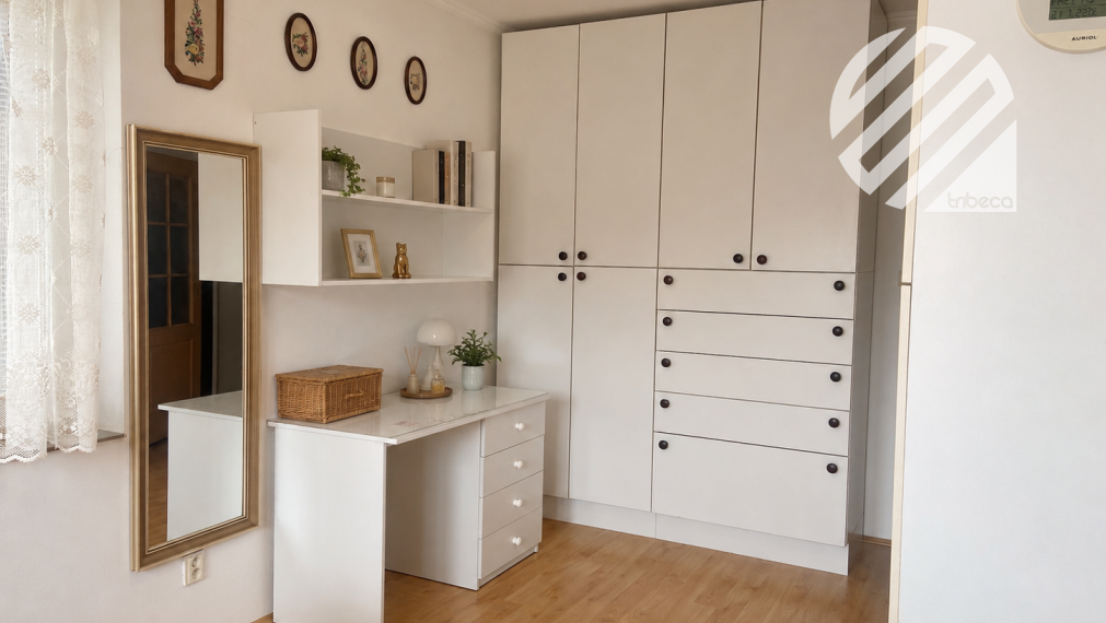 Polyfunkčný RD s dvoma bytovými jednotkami, výrobnou dielňou, parkovaním, garážou a pozemkom 1 276 m² – Čierne pri Čadci