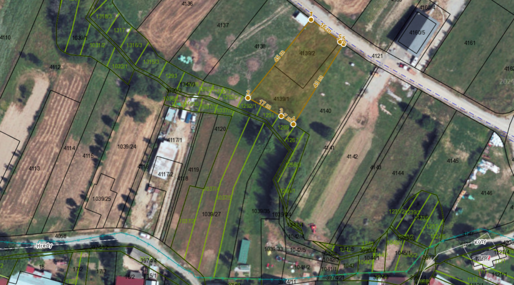 Nová ulica, nové domy, nový začiatok – pozemok s povolením vo Vaňovke (Hruštín)