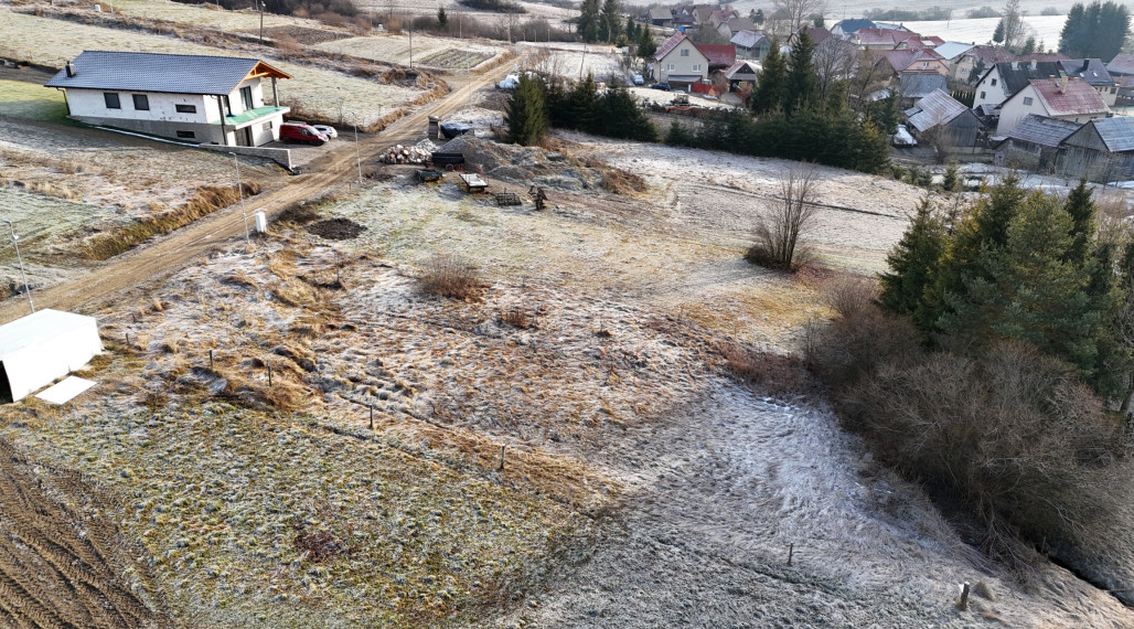 Nová ulica, nové domy, nový začiatok – pozemok s povolením vo Vaňovke (Hruštín)