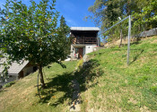 Teplička nad Váhom-Dubeň – 414 m² záhrada, fóliovník, studňa, chatka. - fotografia 7