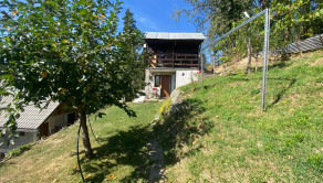 Teplička nad Váhom-Dubeň – 414 m² záhrada, fóliovník, studňa, chatka. - fotografia 7