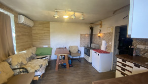 Teplička nad Váhom-Dubeň – 414 m² záhrada, fóliovník, studňa, chatka. - fotografia 10
