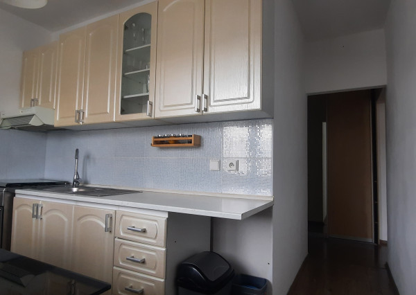 Predané. Zariadený 2-izbový byt s balkónom, Hliny 7