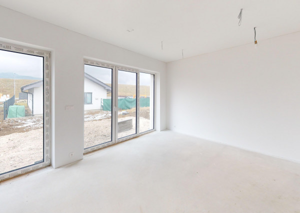 Predané - Trojizbový holobyt v novostavbe  s  predzáhradkou a parkovaním.