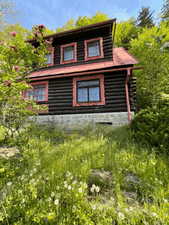 Predané . Predaj záhradnej chatky v časti Budatín pri Žiline, 442 m2 , 32.000 € - fotografia 1