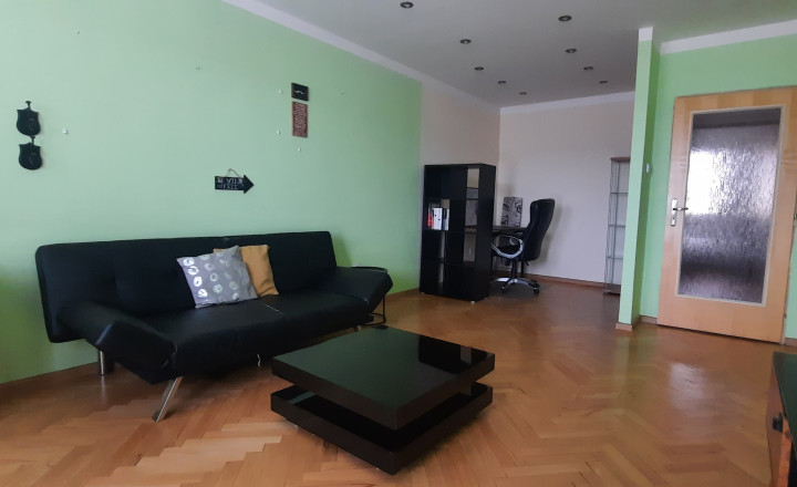 Predané. Zariadený 2-izbový byt s balkónom, Hliny 7 - fotografia 3
