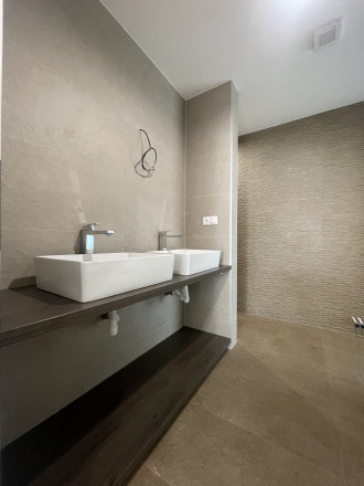 PREDANÉ: Predaj novostavby 3- izbového bytu so záhradou, 92 m² - fotografia 16