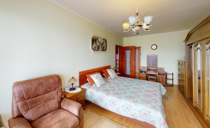 Predané  2-izb.byt 69 m2 s balkónom a výhľadom v KNM 128 800 Eur - fotografia 3