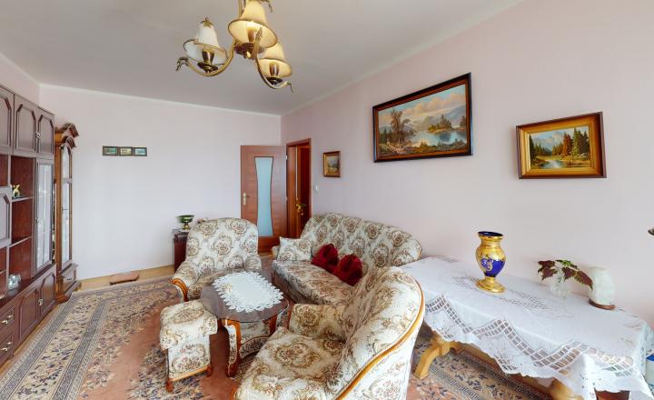 Predané  2-izb.byt 69 m2 s balkónom a výhľadom v KNM 128 800 Eur - fotografia 1