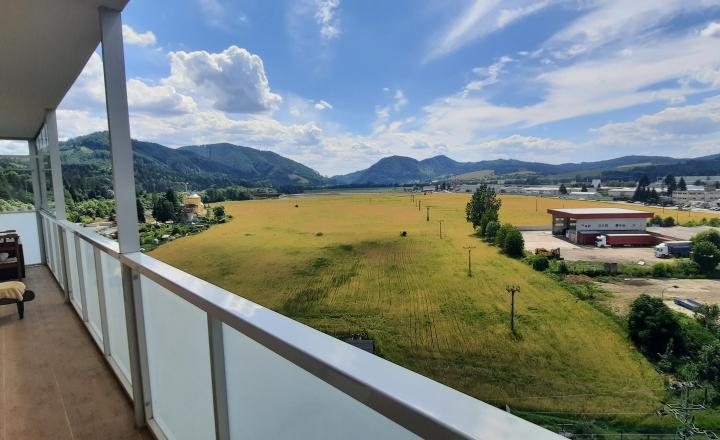 Predané  2-izb.byt 69 m2 s balkónom a výhľadom v KNM 128 800 Eur - fotografia 6