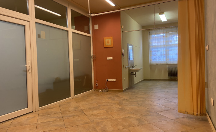 Prenajaté: Prenájom flexibilného priestoru v zdravotnom stredisku v Žiline - fotografia 1