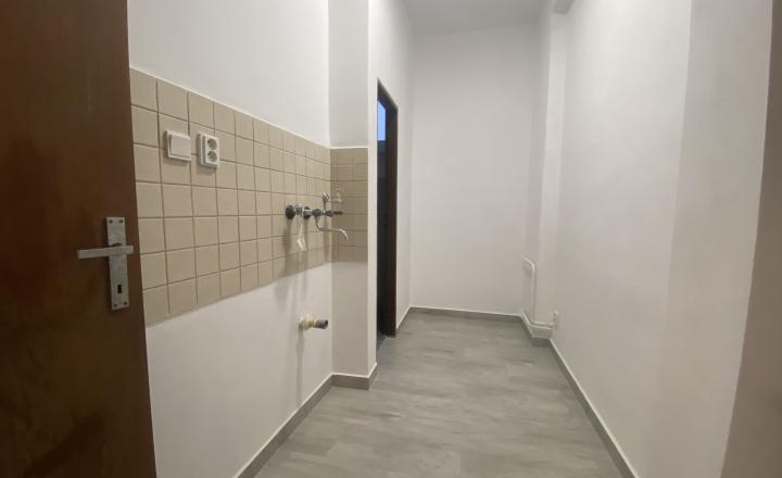 Prenajaté : Svetlý nebytový priestor na prenájom 34 m2 – Žilina, zdravotné stredisko - fotografia 6