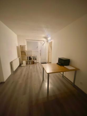Na predaj kancelárske/obchodné priestory 90 m2 -výhodne - fotografia 8