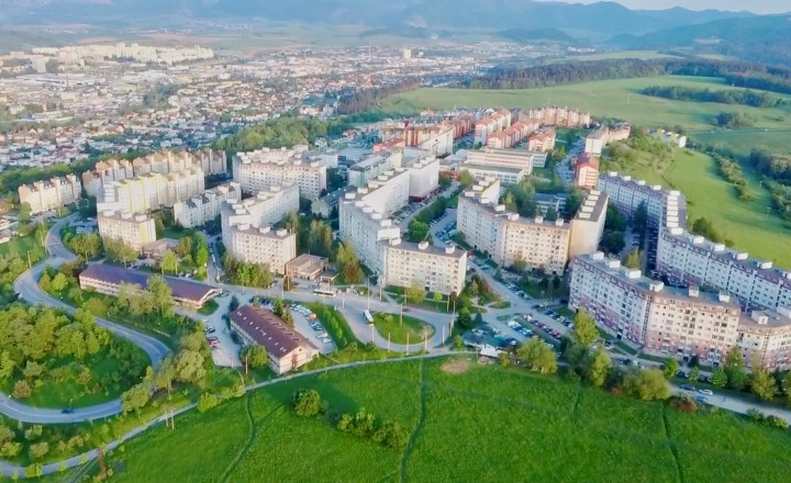 PREDANÉ: Žilina - Hájik: Priestranný 3-izbový byt s lodžiou na predaj - fotografia 11