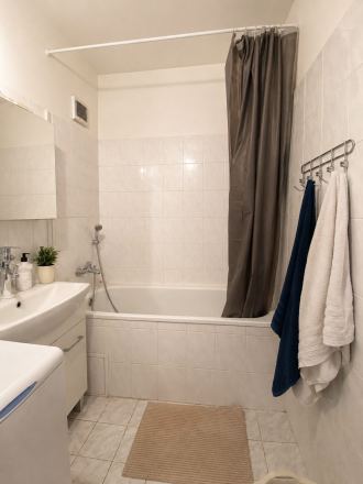 PREDANÉ:  Predaj 3- izbový byt Žilina Solinky, 69 m2 + loggia, čiastočná rekonštrukcia - fotografia 16