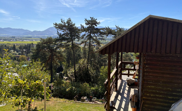 Teplička nad Váhom-Dubeň – 414 m² záhrada, fóliovník, studňa, chatka. - fotografia 3